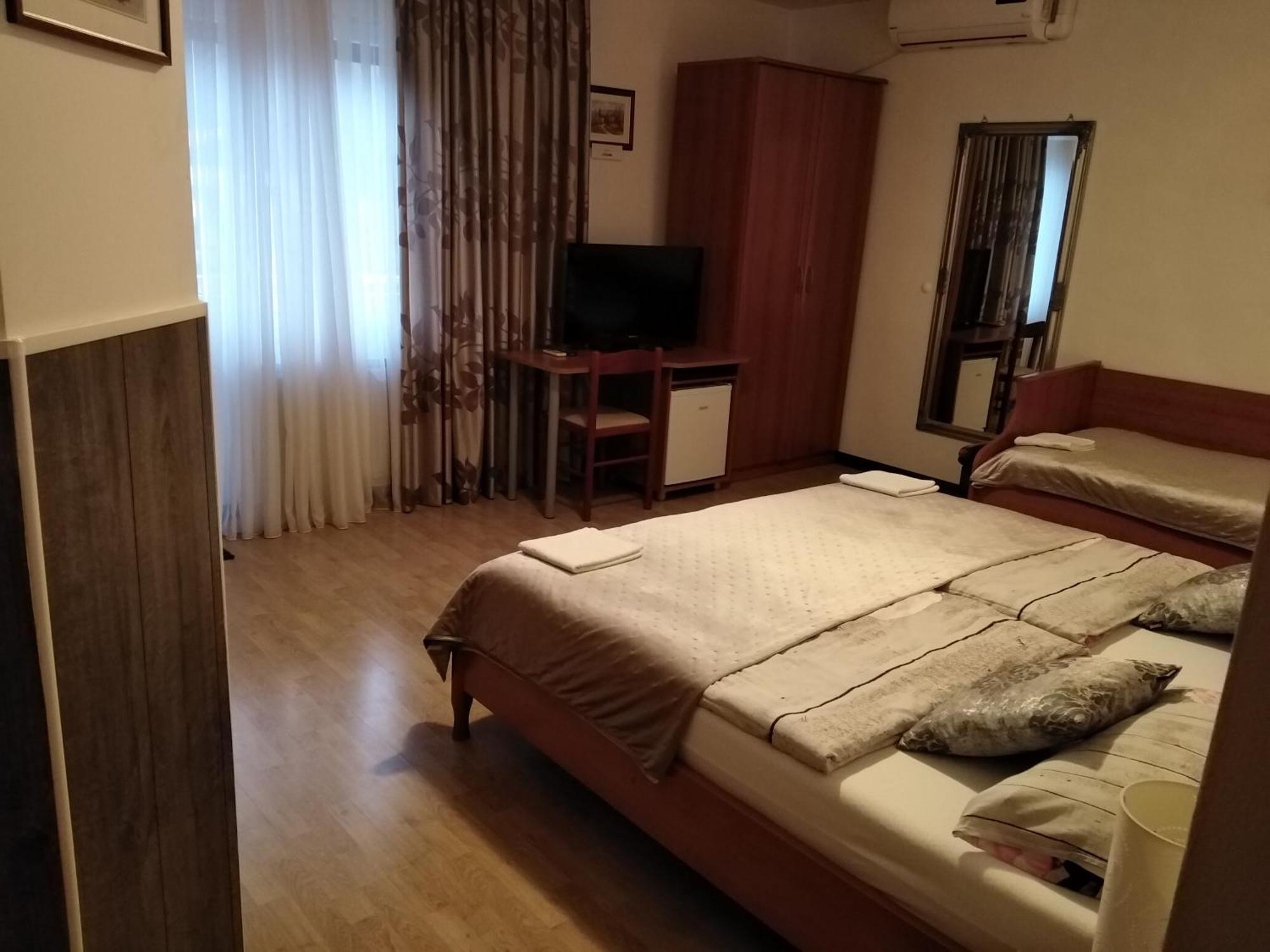 Rooms Kapelj Postojna Luaran gambar